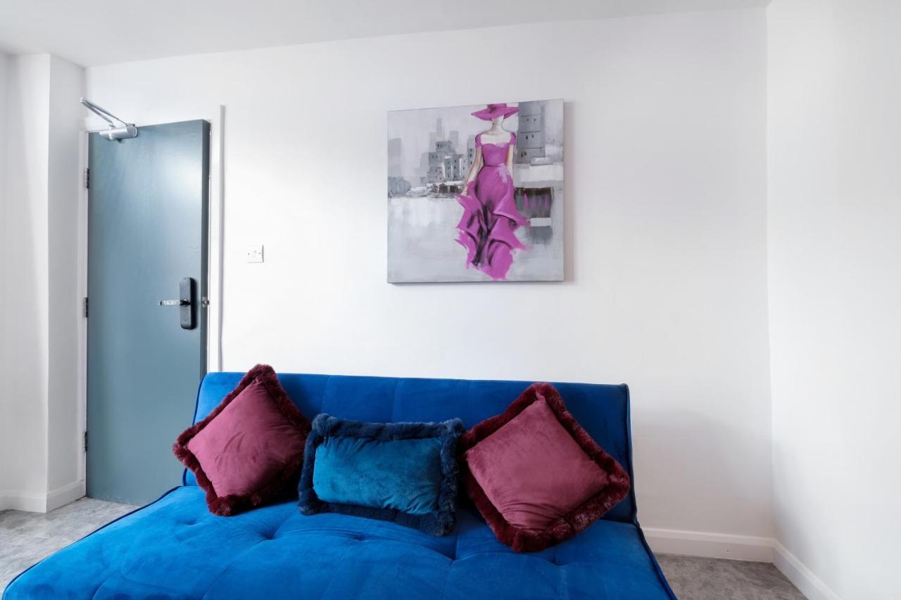 Fernbank Studios Sudbury Hill Harrow Self-Contained Studios With En-Suite Wembley Eksteriør bilde