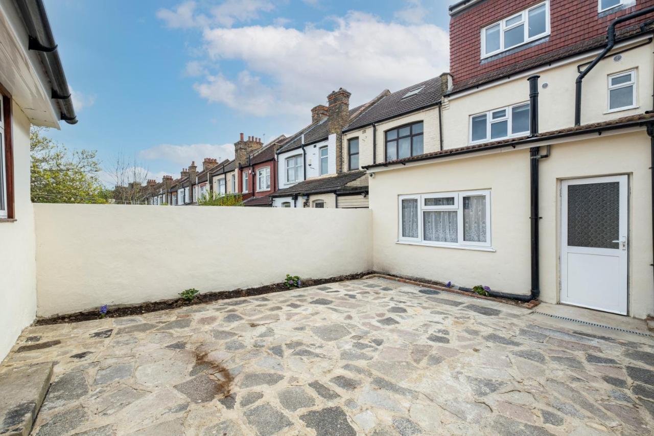 Fernbank Studios Sudbury Hill Harrow Self-Contained Studios With En-Suite Wembley Eksteriør bilde