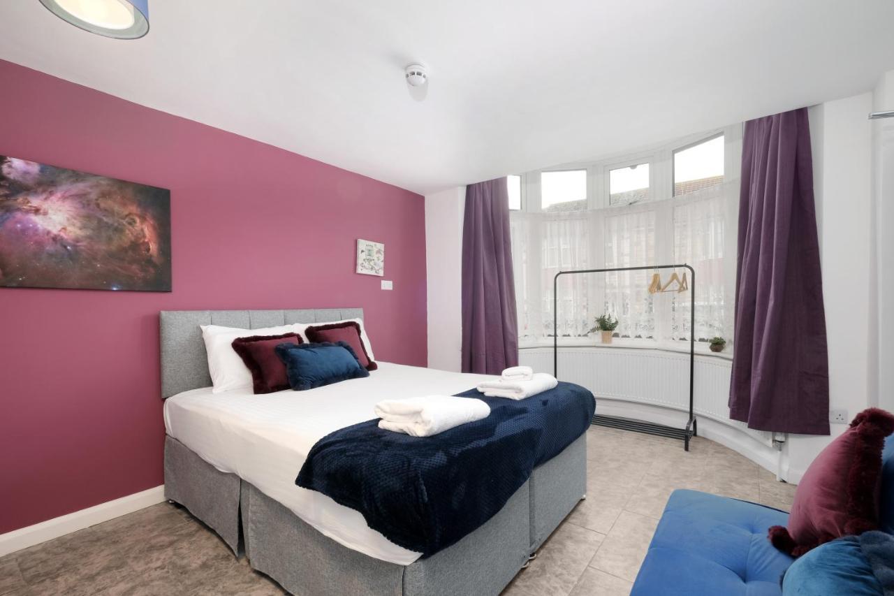 Fernbank Studios Sudbury Hill Harrow Self-Contained Studios With En-Suite Wembley Eksteriør bilde