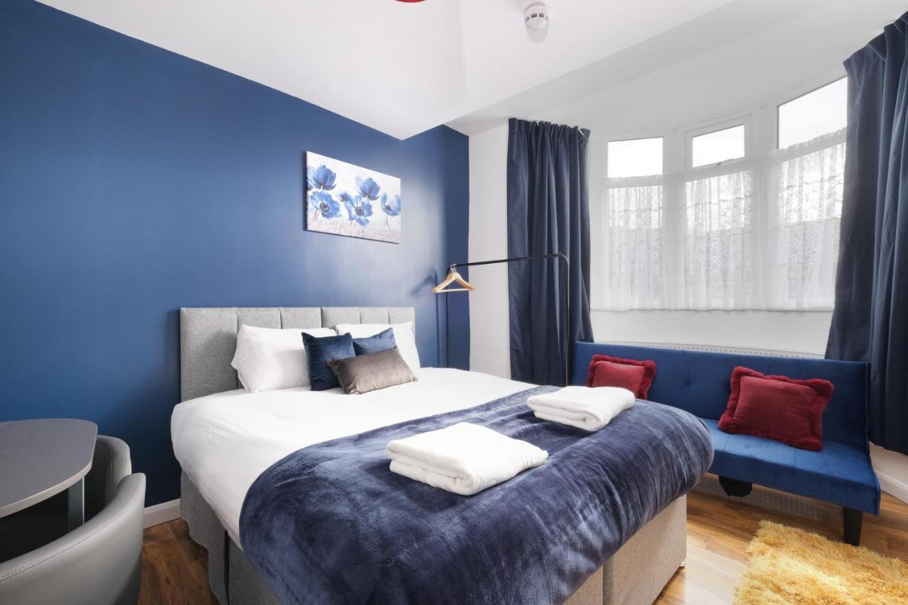 Fernbank Studios Sudbury Hill Harrow Self-Contained Studios With En-Suite Wembley Eksteriør bilde