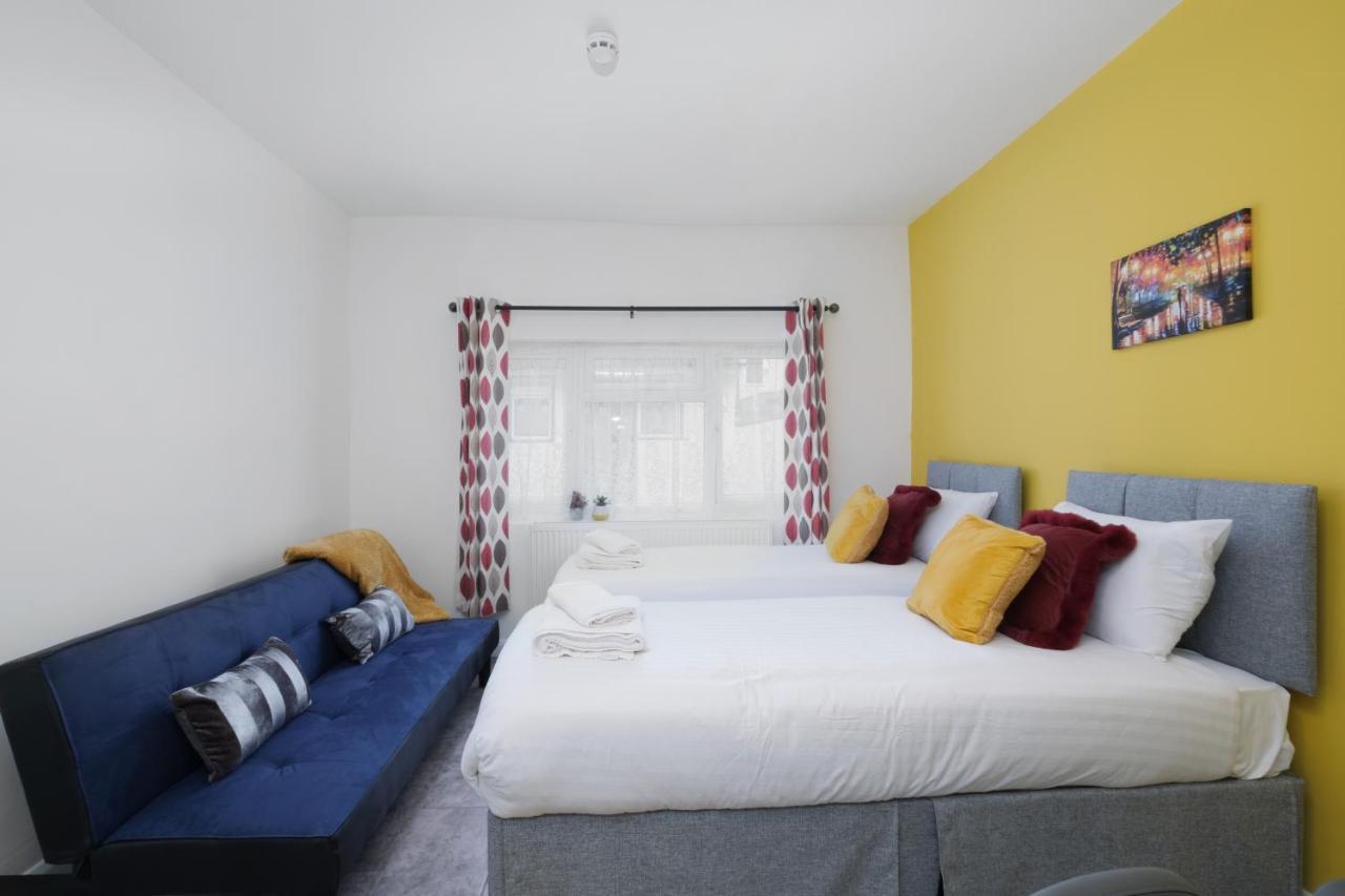 Fernbank Studios Sudbury Hill Harrow Self-Contained Studios With En-Suite Wembley Eksteriør bilde