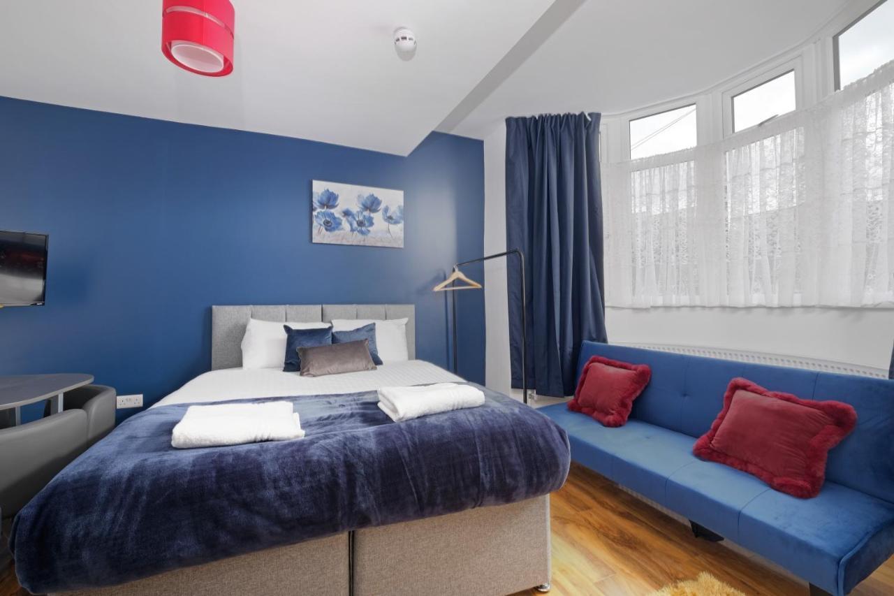 Fernbank Studios Sudbury Hill Harrow Self-Contained Studios With En-Suite Wembley Eksteriør bilde
