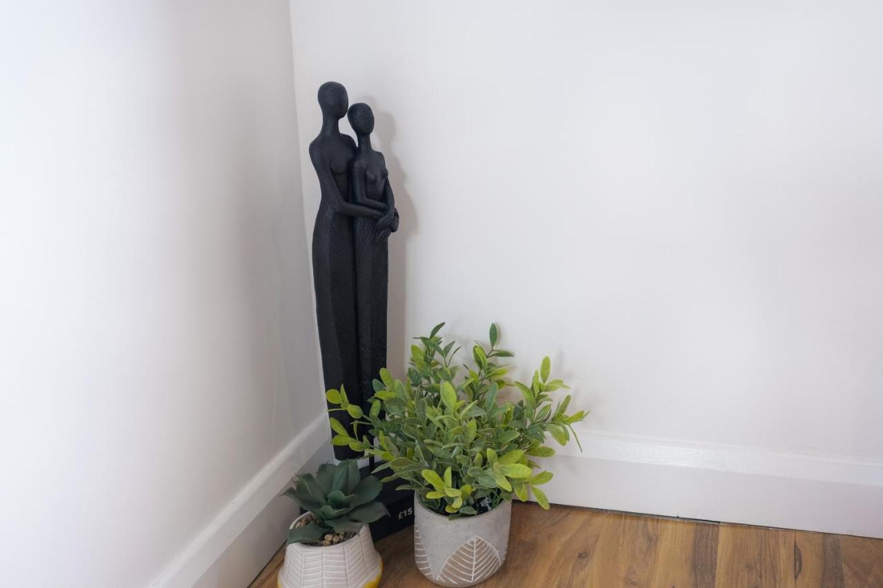 Fernbank Studios Sudbury Hill Harrow Self-Contained Studios With En-Suite Wembley Eksteriør bilde